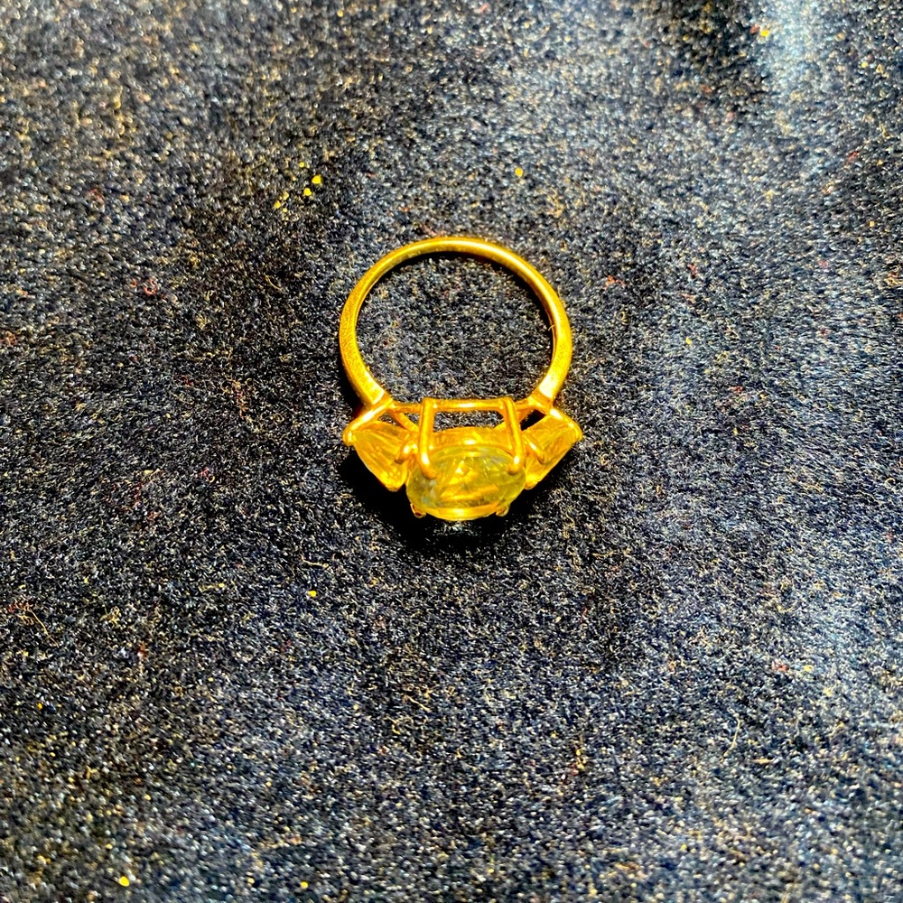 Women’s - Size 5, 14k ring